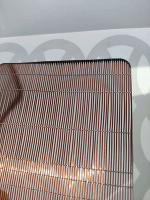 1- 2 متر عرض شیشه ای لایه بندی شده سیم میش قرمز رنگ دکوراتیو سوئیچ