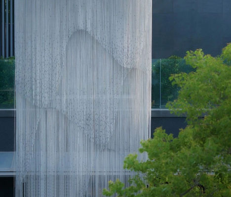 توری آلومینیومی انعطاف پذیر مناسب برای انبارها، کارخانه‌ها و ساختمان‌های تجاری جهت کنترل حشرات